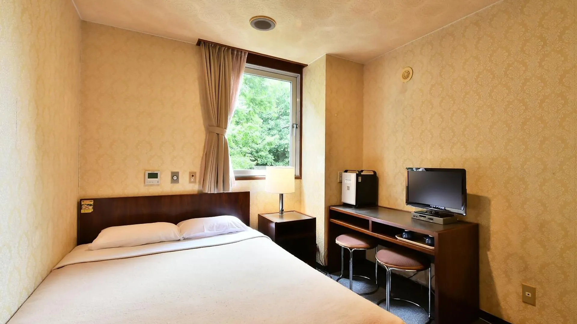 **  Hotel Kangetsuso Tokyo Japan